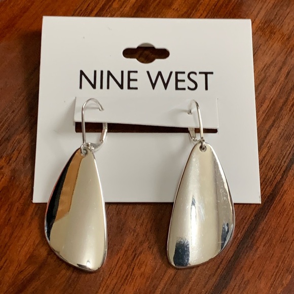 NWT Nine West silver tone earrings - Picture 1 of 3